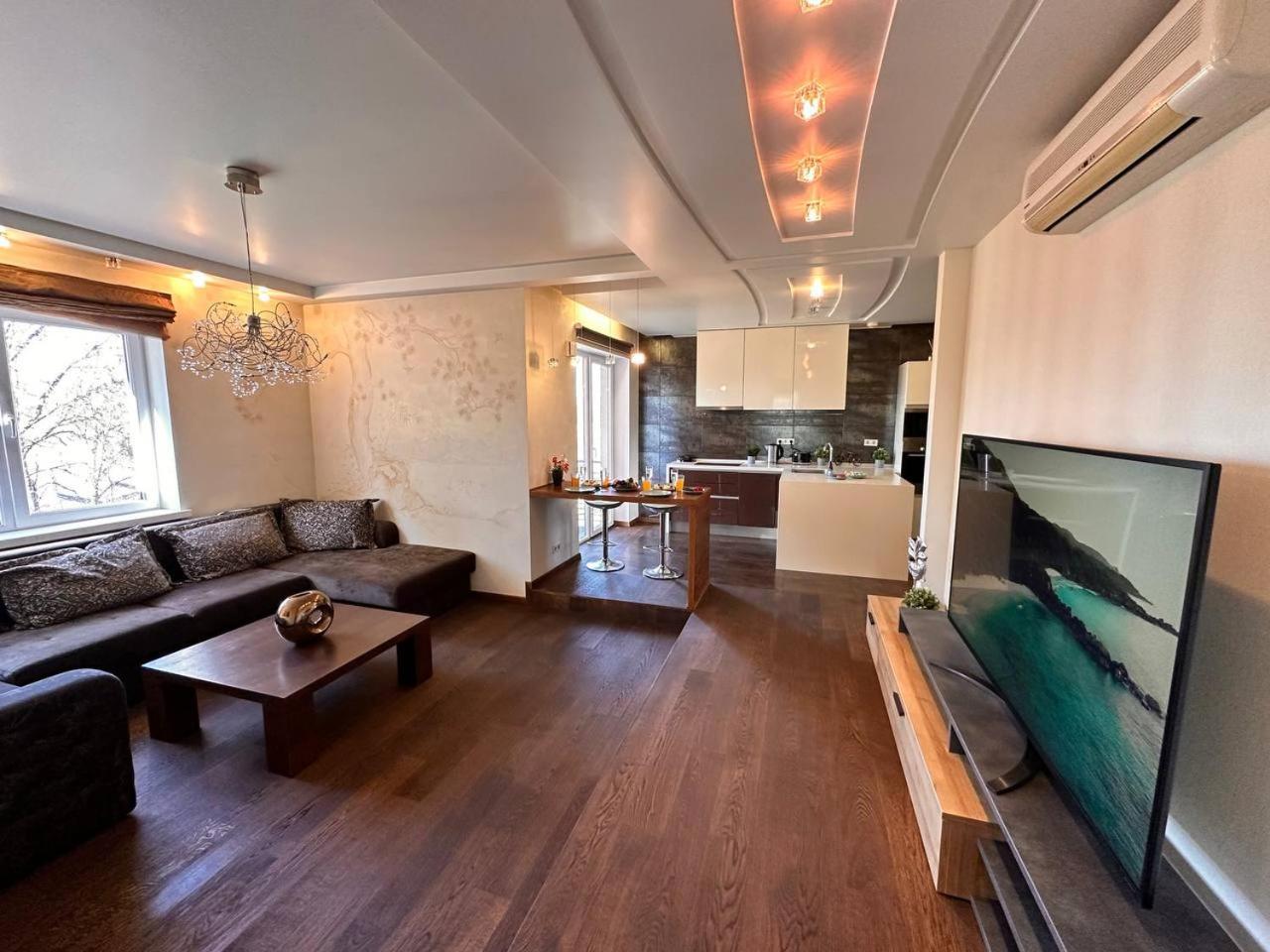Skyhouse Superior Penthouse & Appartement Riga