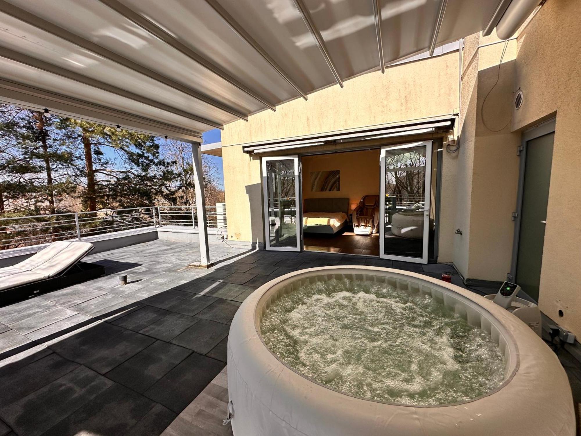 Skyhouse Superior Penthouse & Appartement *